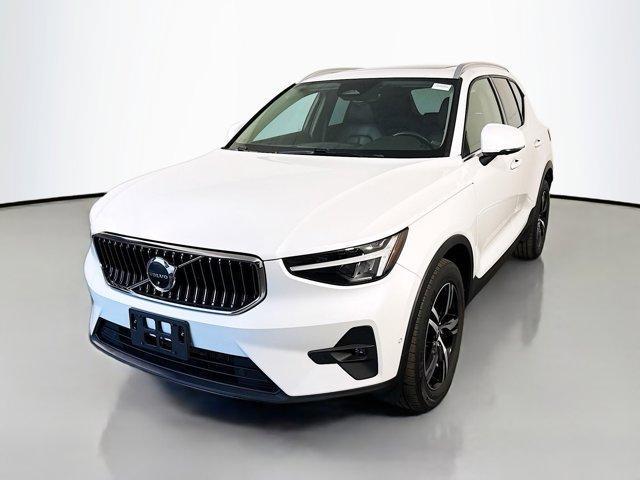 used 2023 Volvo XC40 car, priced at $19,798