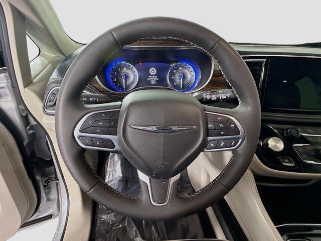 used 2024 Chrysler Pacifica car, priced at $29,798