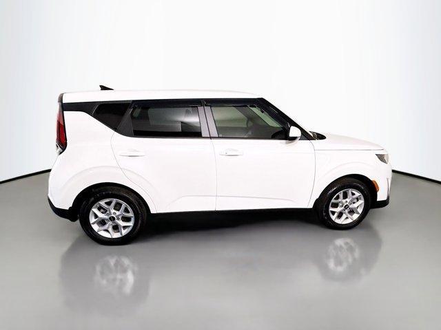 used 2024 Kia Soul car, priced at $17,998