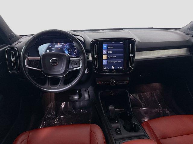 used 2019 Volvo XC40 car, priced at $16,997