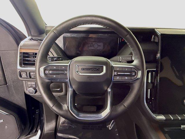 used 2025 GMC Yukon car, priced at $65,998
