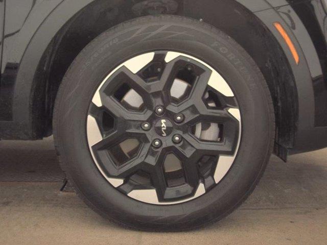 used 2024 Kia Sorento car, priced at $24,295