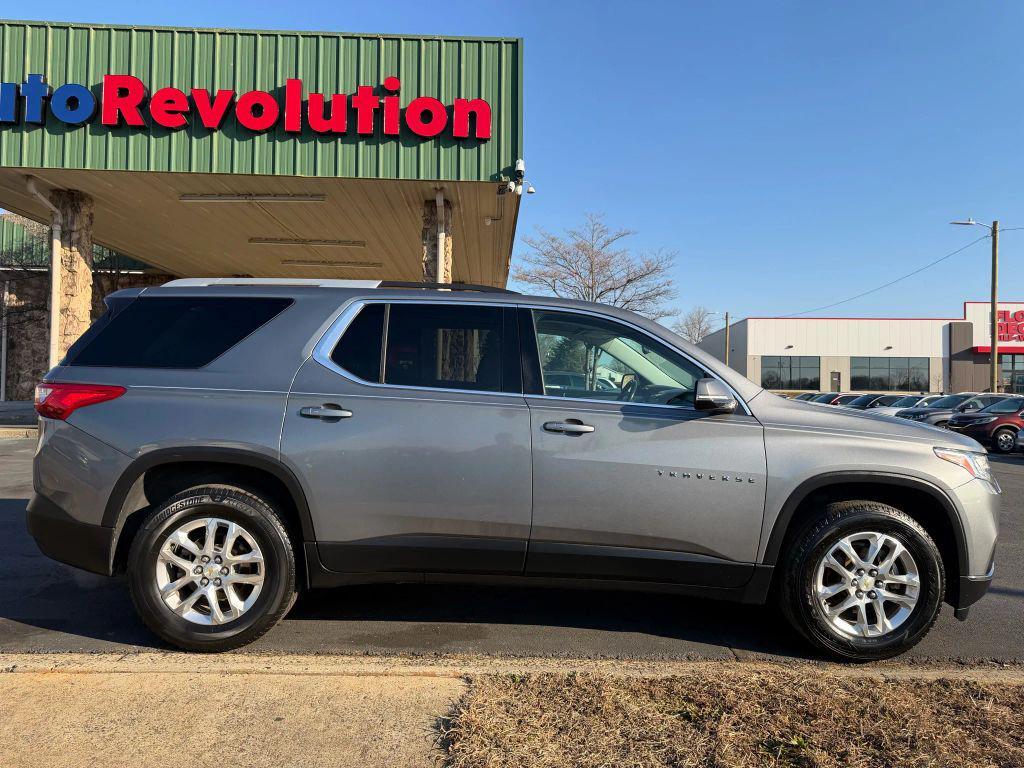 used 2018 Chevrolet Traverse car, priced at $13,495