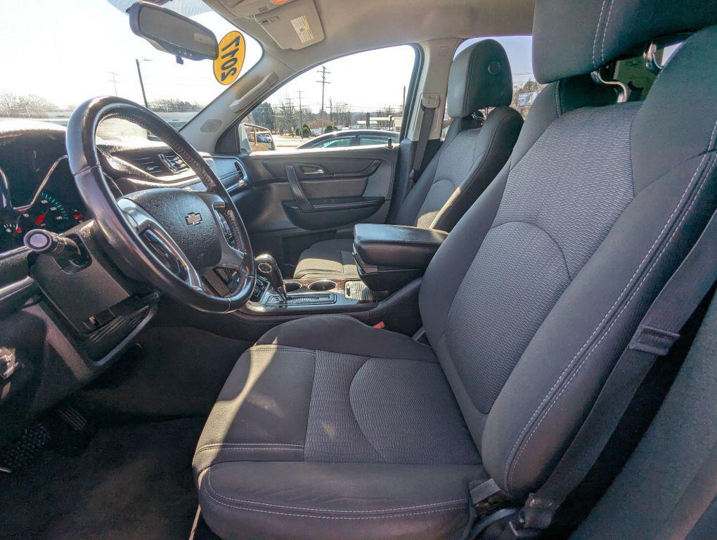 used 2017 Chevrolet Traverse car, priced at $6,695