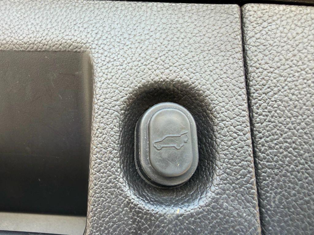 used 2015 GMC Yukon car, priced at $15,595