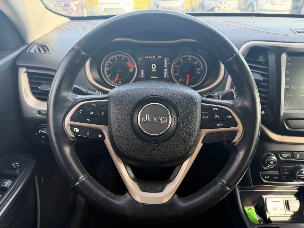 used 2016 Jeep Cherokee car, priced at $10,995
