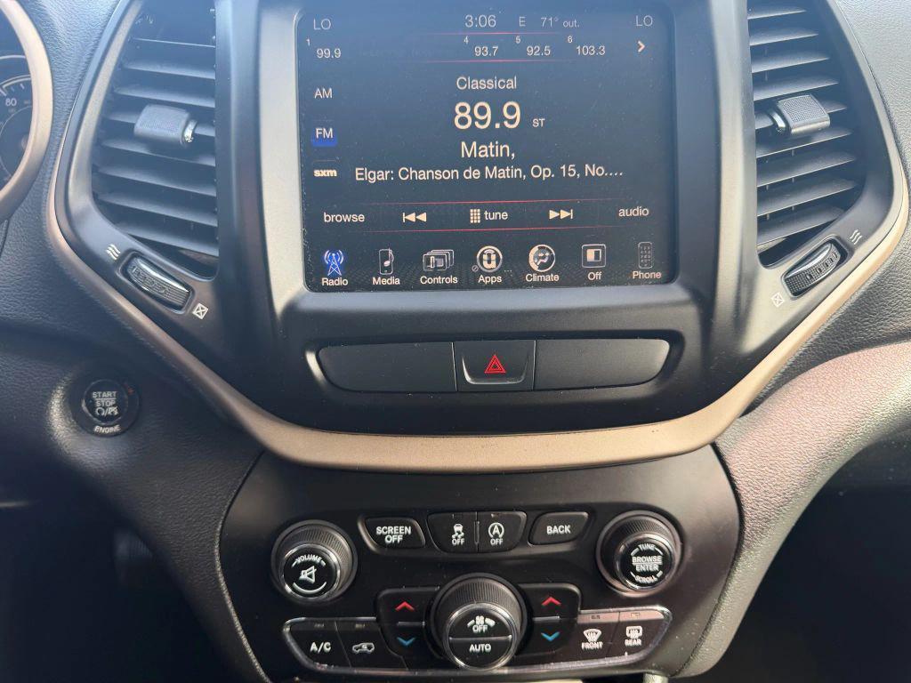 used 2016 Jeep Cherokee car, priced at $10,995