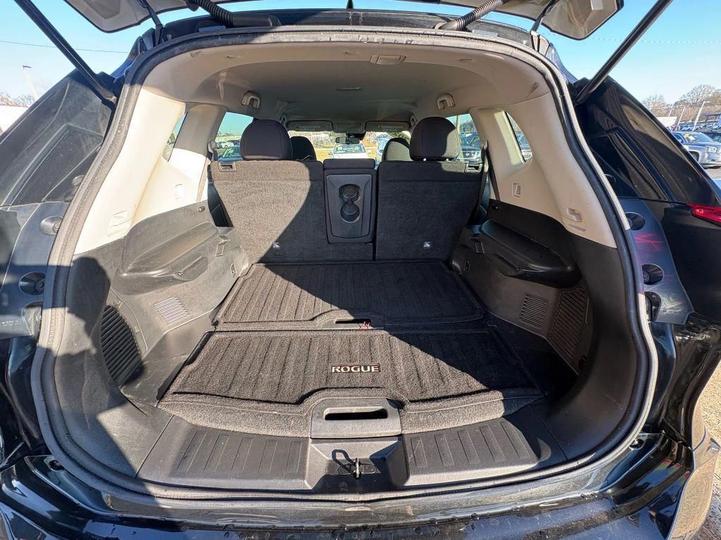 used 2020 Nissan Rogue car, priced at $10,495