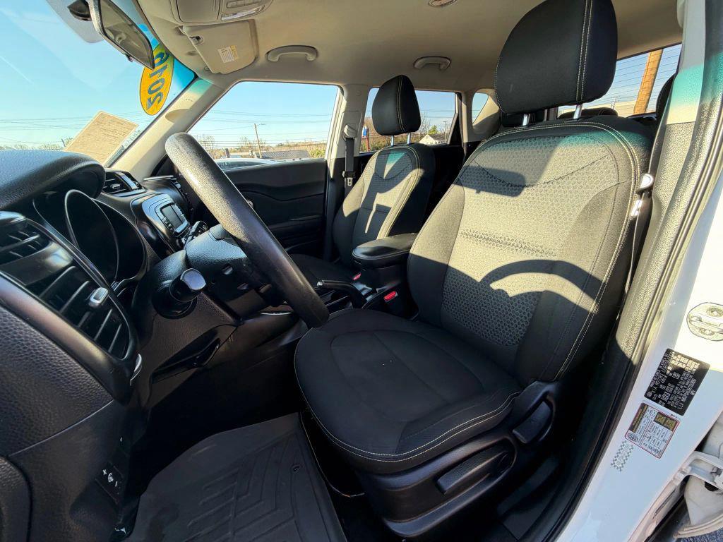used 2016 Kia Soul car, priced at $8,995
