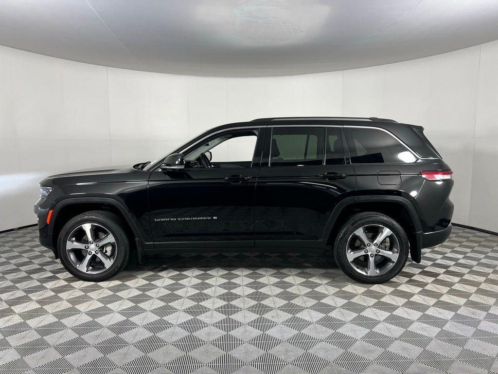 used 2023 Jeep Grand Cherokee car, priced at $31,173