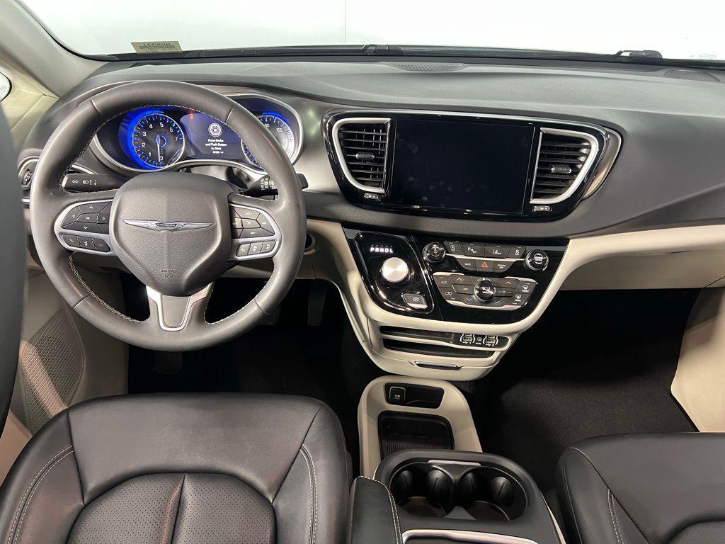 used 2024 Chrysler Pacifica car, priced at $25,073