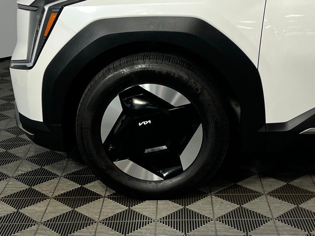 used 2024 Kia EV9 car, priced at $36,475