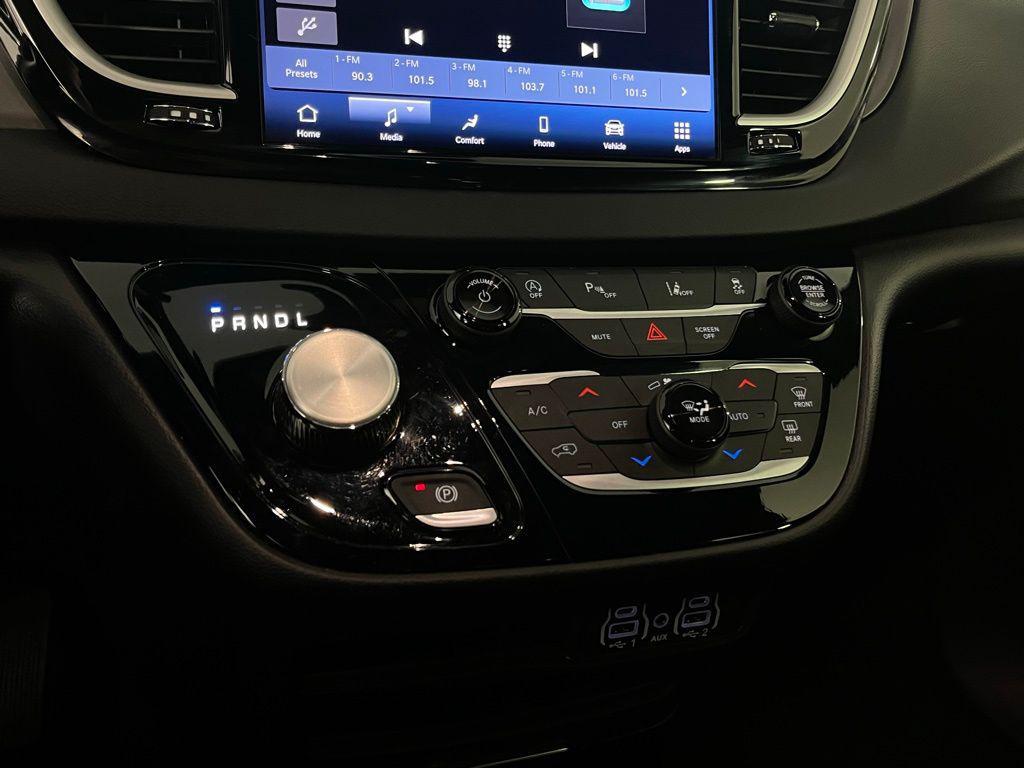 used 2025 Chrysler Pacifica car, priced at $24,973