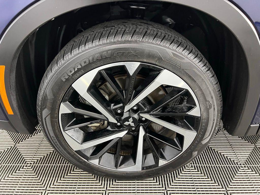 used 2024 Mitsubishi Outlander car, priced at $24,673