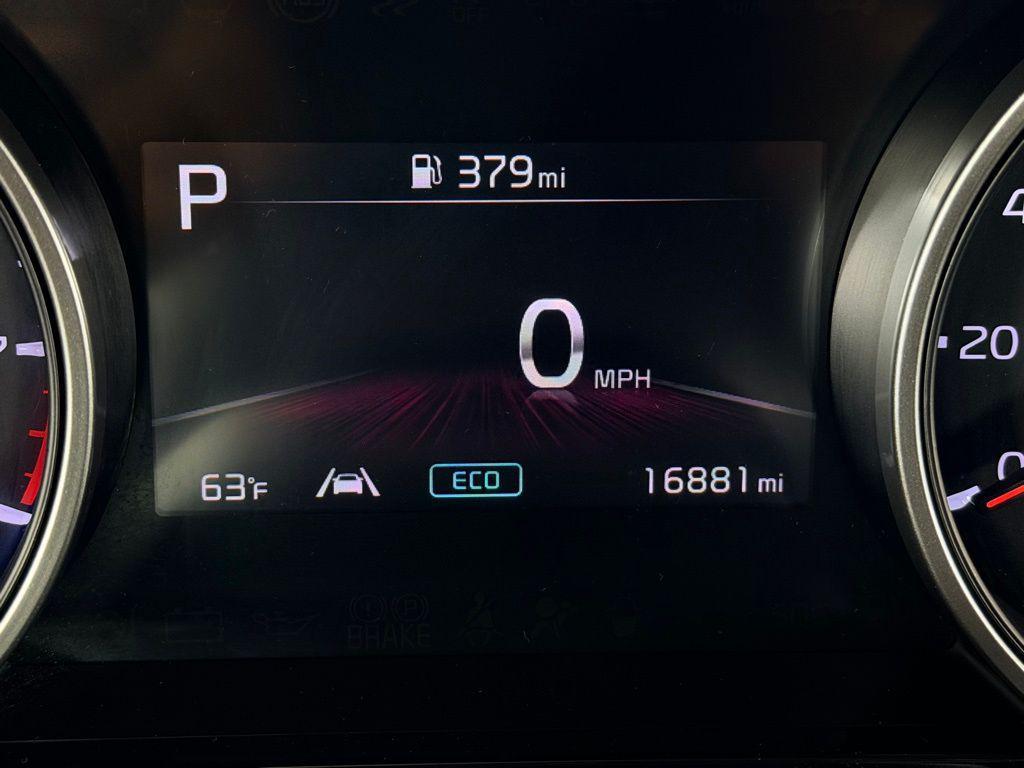 used 2024 Kia Carnival car, priced at $35,473