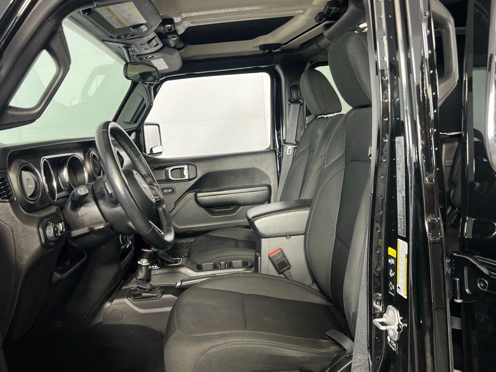 used 2022 Jeep Gladiator car, priced at $30,473