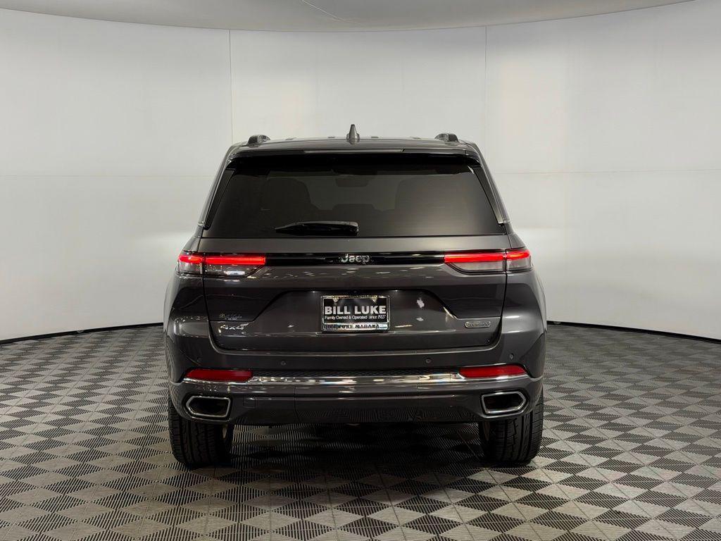 used 2022 Jeep Grand Cherokee car, priced at $28,473