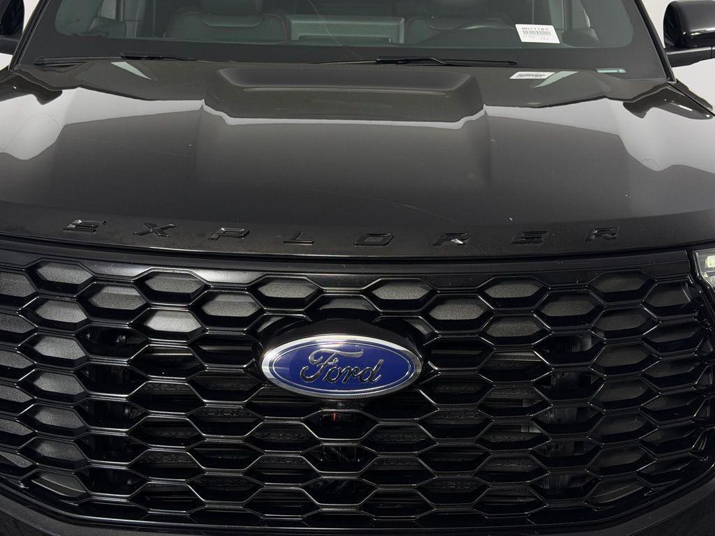 used 2025 Ford Explorer car, priced at $39,773