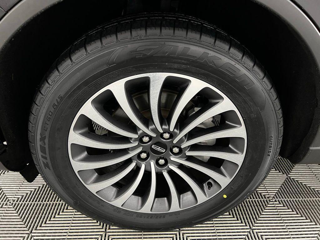 used 2024 Lincoln Aviator car, priced at $53,673