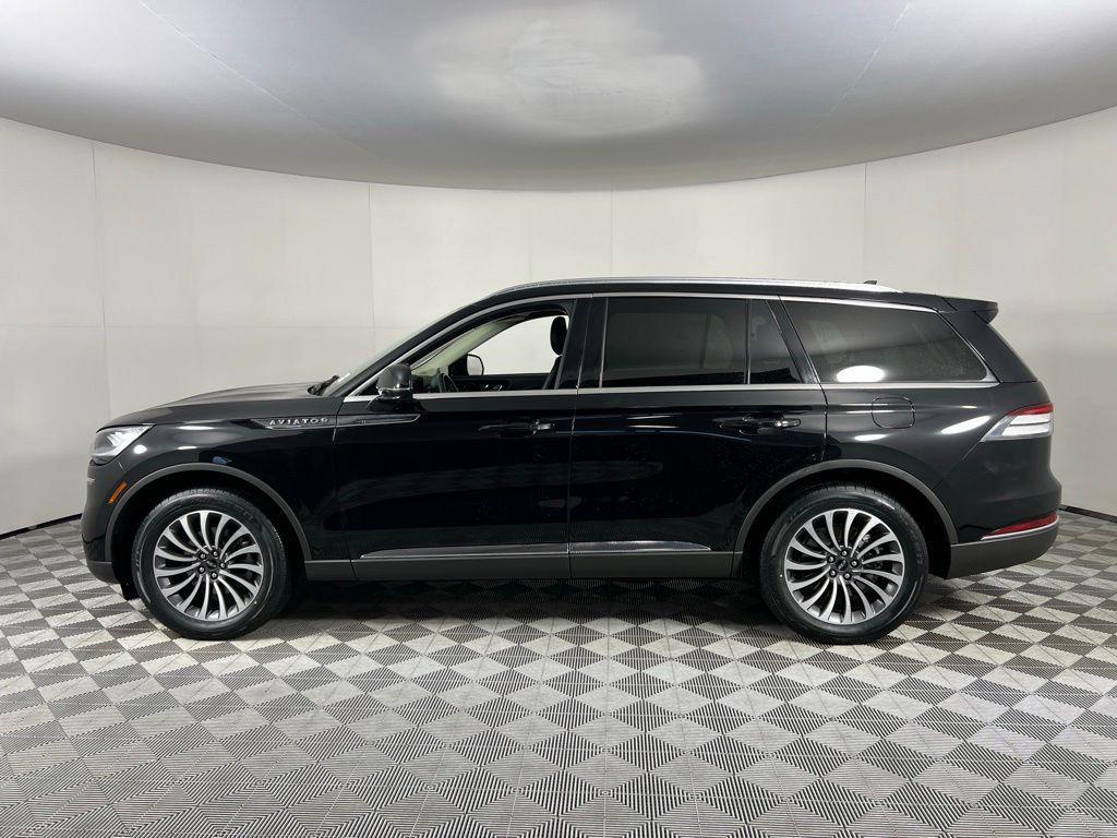 used 2024 Lincoln Aviator car, priced at $53,673