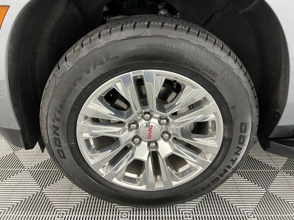 used 2025 GMC Yukon car, priced at $68,473