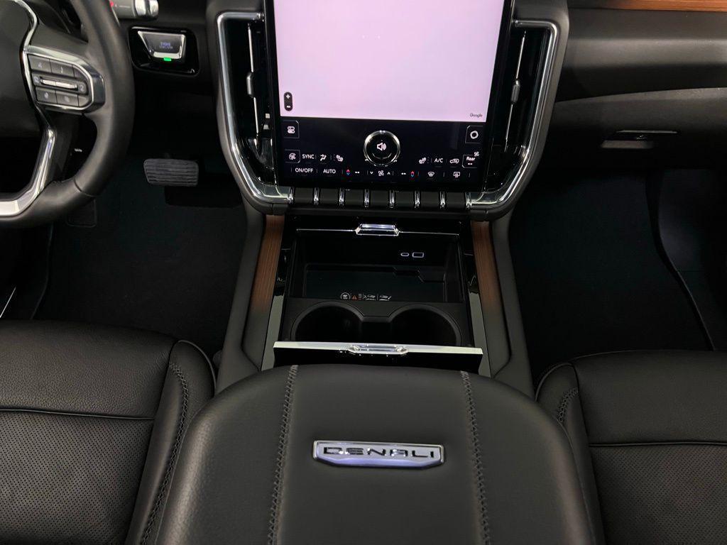 used 2025 GMC Yukon car, priced at $68,473