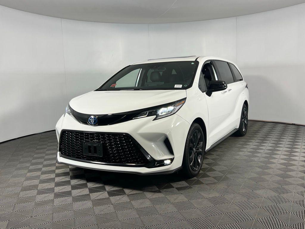used 2025 Toyota Sienna car, priced at $49,973