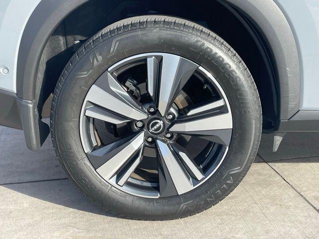 used 2023 Nissan Rogue car, priced at $23,975