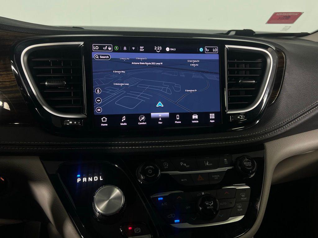used 2024 Chrysler Pacifica car, priced at $32,473