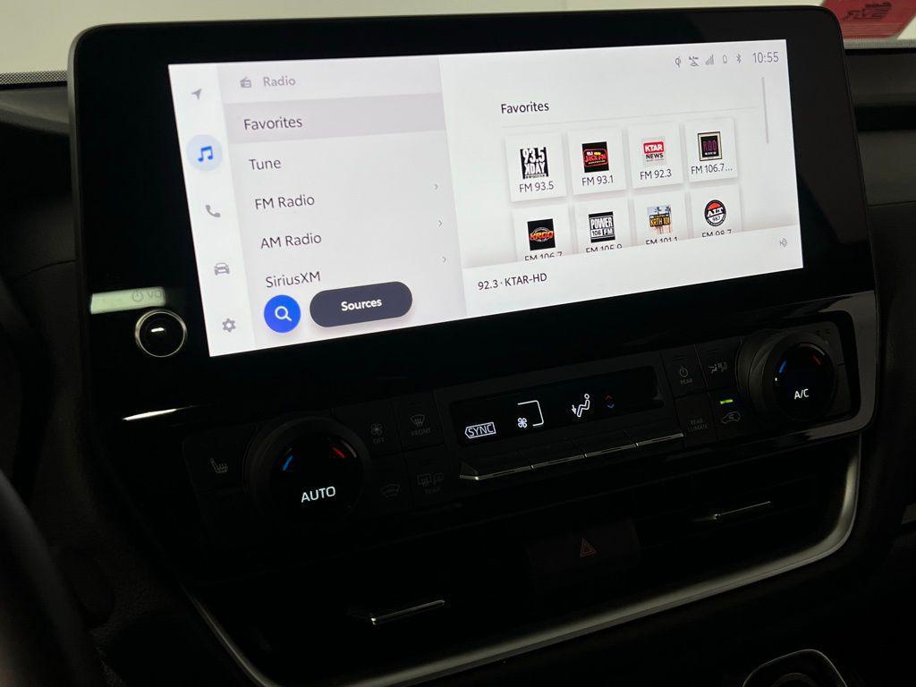 used 2025 Toyota Highlander car, priced at $43,473