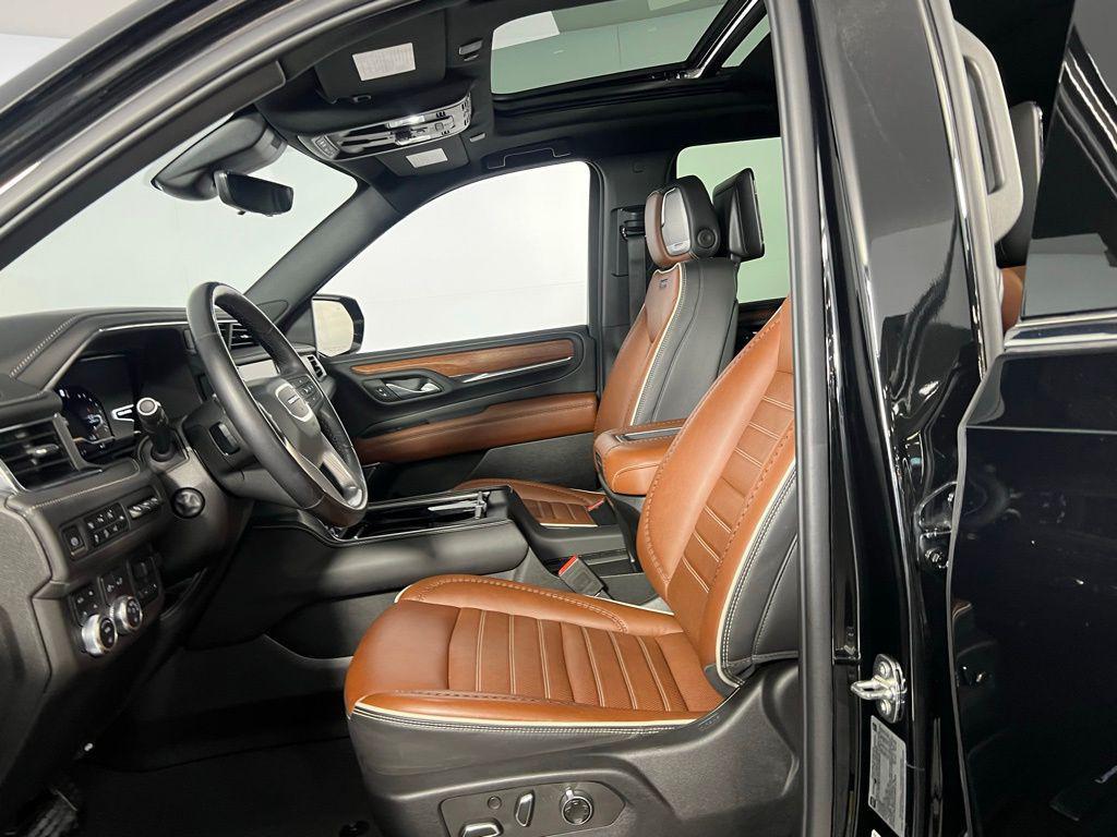 used 2023 GMC Yukon car, priced at $66,973