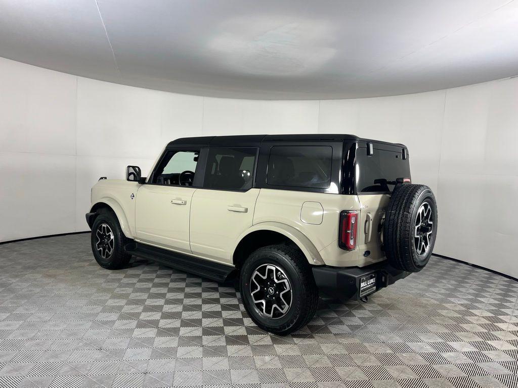 used 2025 Ford Bronco car, priced at $43,673