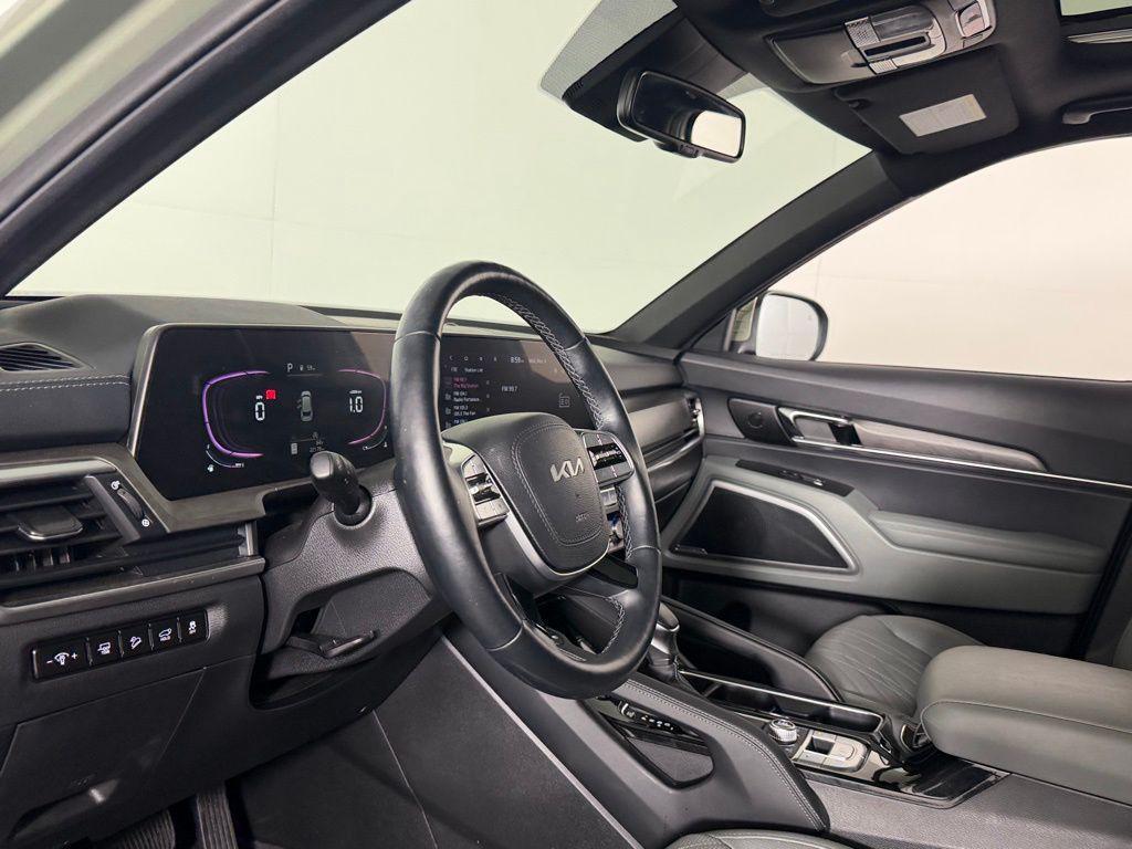 used 2024 Kia Telluride car, priced at $41,673
