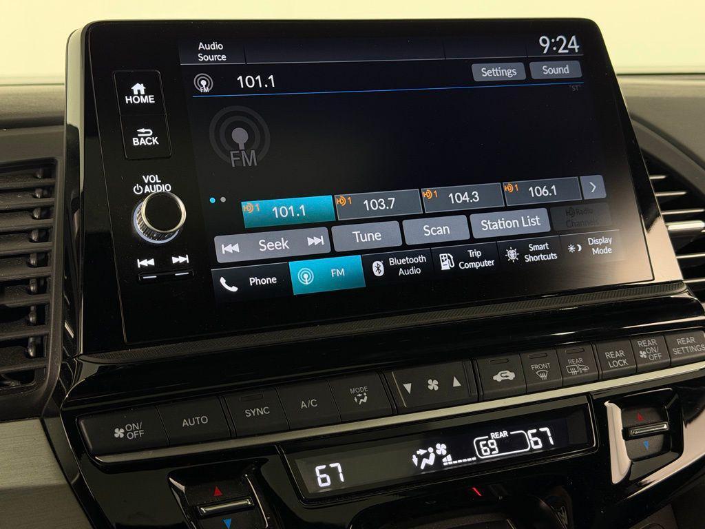 used 2025 Honda Odyssey car, priced at $37,673