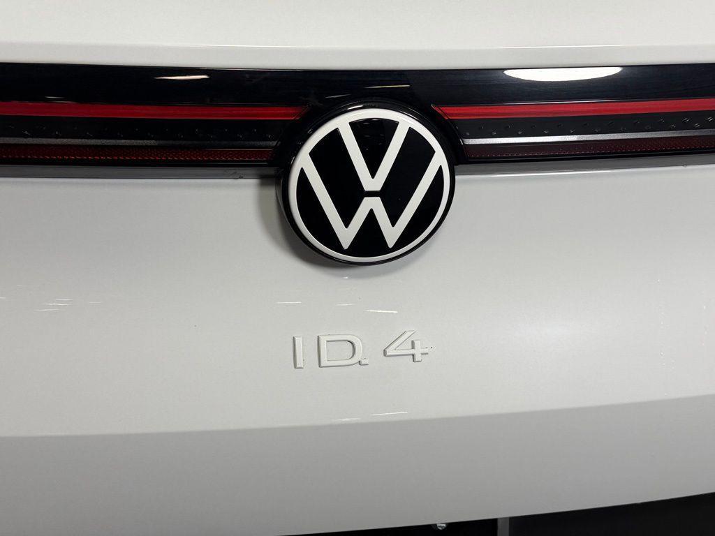 used 2022 Volkswagen ID.4 car, priced at $18,675