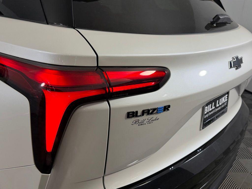 used 2024 Chevrolet Blazer EV car, priced at $32,872