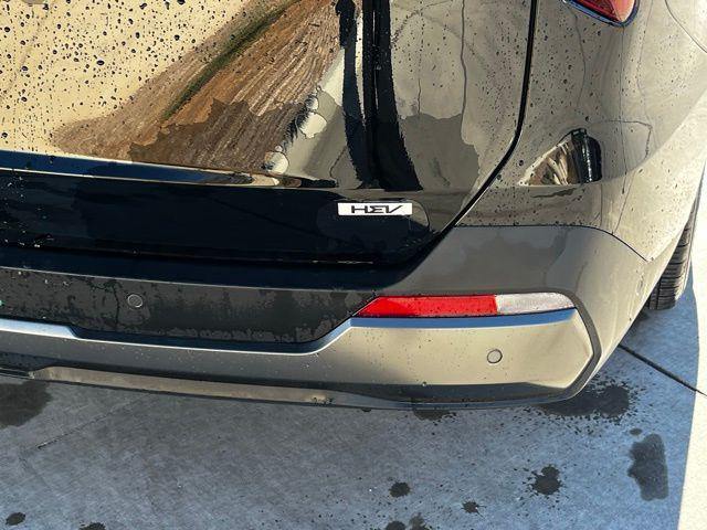 used 2025 Kia Carnival Hybrid car, priced at $43,973