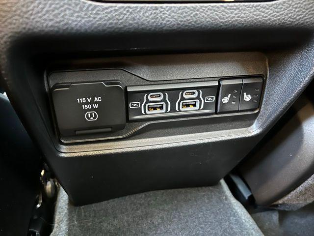 used 2023 Jeep Grand Cherokee car, priced at $28,975