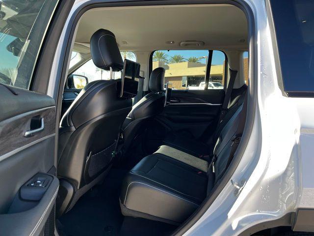 used 2023 Jeep Grand Cherokee car, priced at $28,975