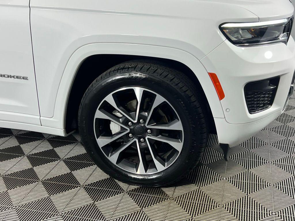 used 2022 Jeep Grand Cherokee car, priced at $25,875