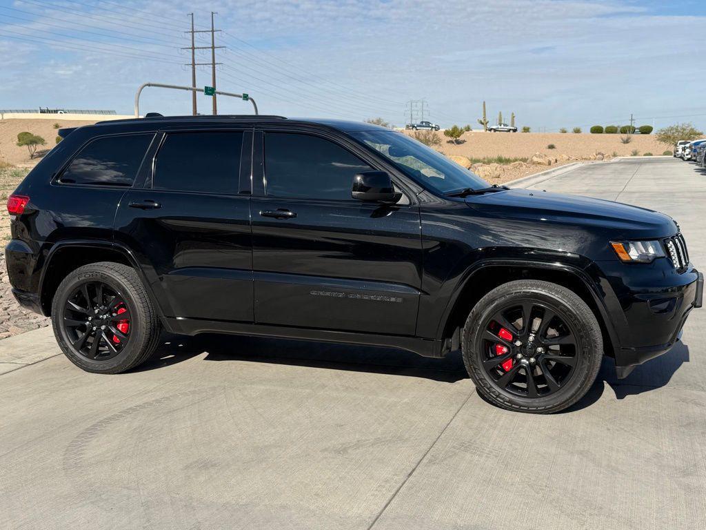 used 2017 Jeep Grand Cherokee car, priced at $17,495