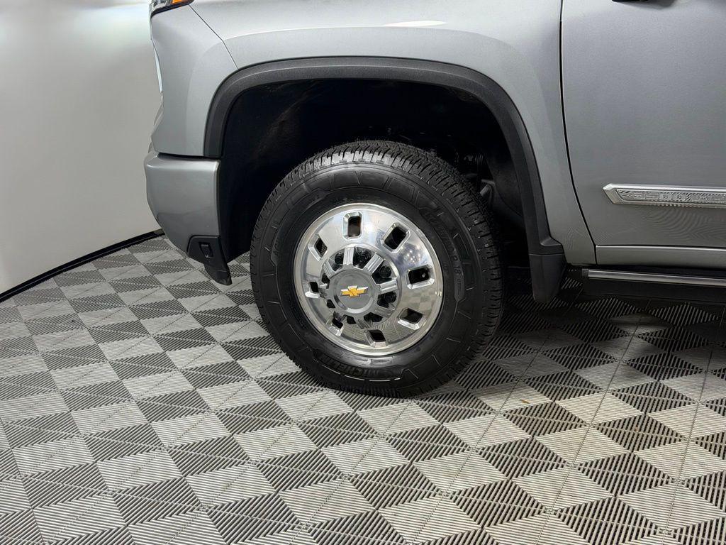 used 2024 Chevrolet Silverado 3500 car, priced at $73,373