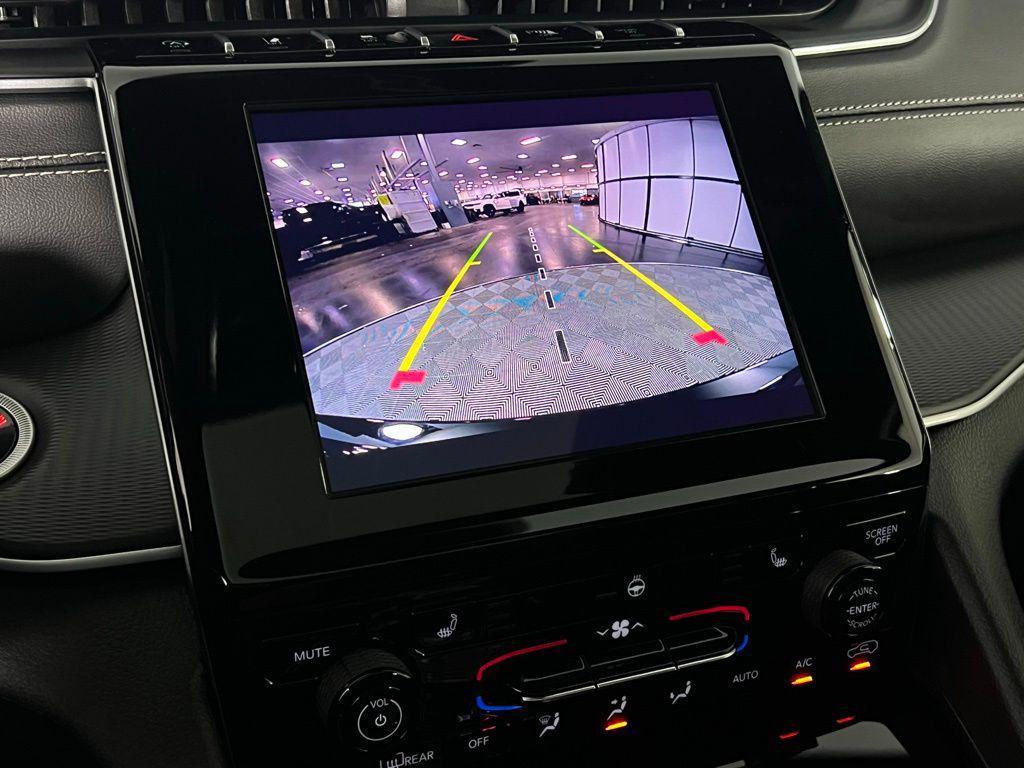 used 2025 Jeep Grand Cherokee car, priced at $34,173