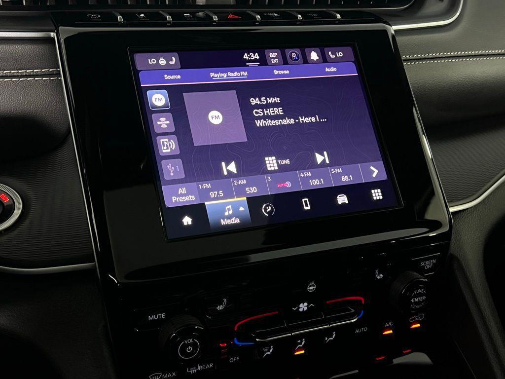 used 2025 Jeep Grand Cherokee car, priced at $34,173