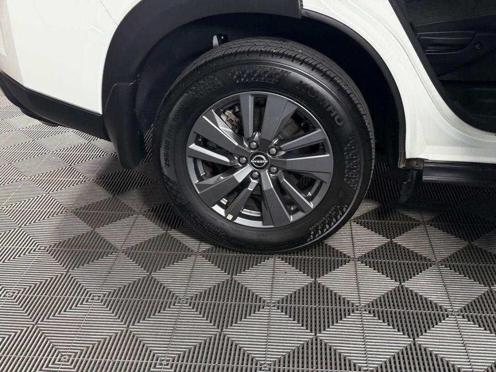 used 2025 Nissan Pathfinder car, priced at $32,073
