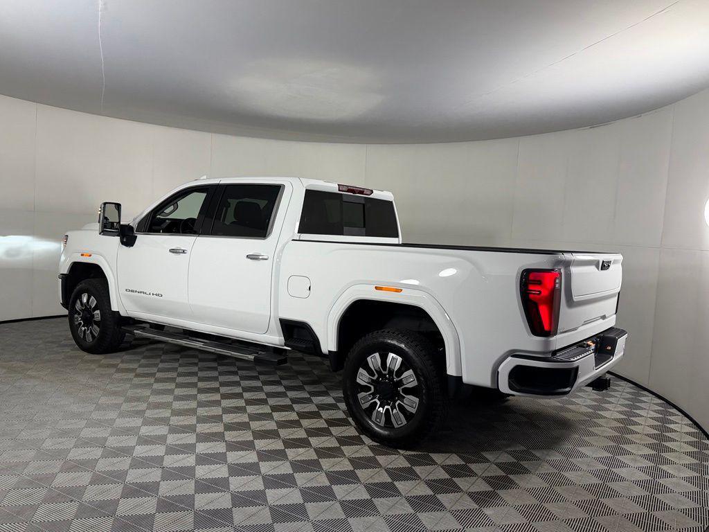 used 2024 GMC Sierra 2500 car, priced at $75,373