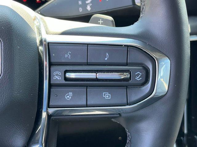 used 2025 GMC Yukon XL car, priced at $69,373