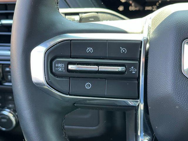 used 2025 GMC Yukon XL car, priced at $69,373