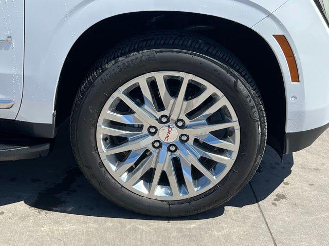 used 2025 GMC Yukon XL car, priced at $69,373
