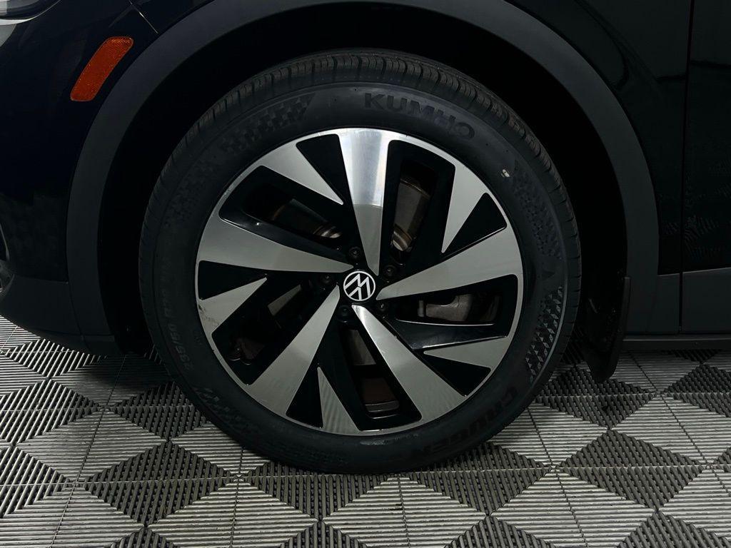 used 2022 Volkswagen ID.4 car, priced at $16,975
